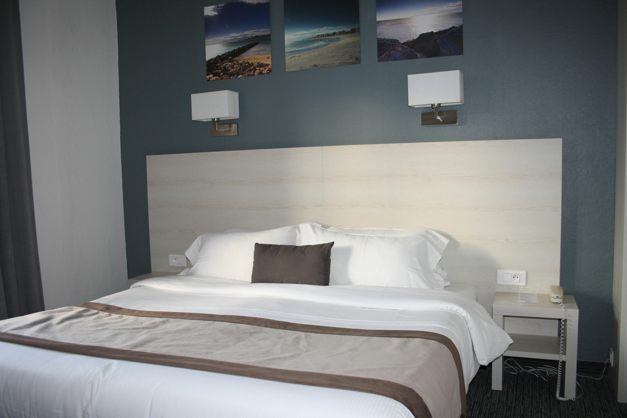 Hotel Le Regina Et Restaurant Canet-plage 3*